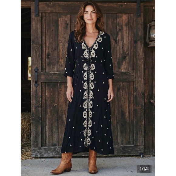 Free People Dresses & Skirts - Free People Fable Embroidered Midi Dress Black White Floral Boho Size M NEW